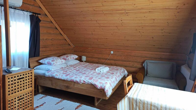 Rönkházacska - szoba